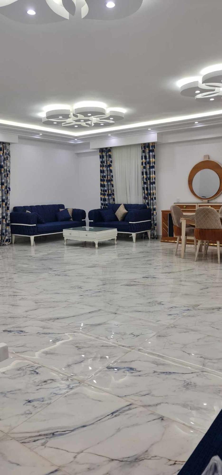 Apartment ٢٥٠ متر في ارقي مكان بالهرم
